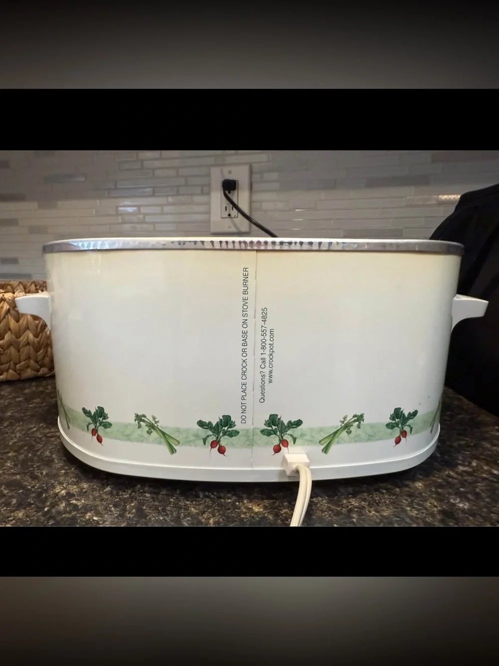Rival Crock-Pot White Slow Cooker with Green and Red Vegetable Motif
